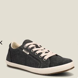 TAOS Charcoal gray sneakers. Excellent shoe, very comfortable. Worn twice.